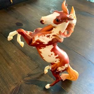 Breyer horse traditional brown and white